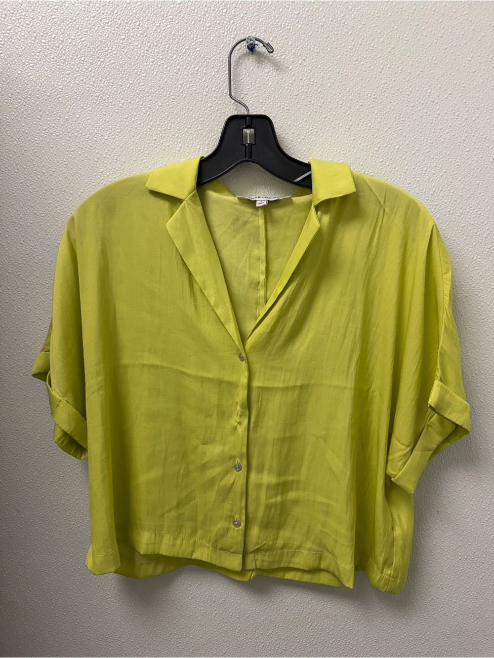 Rose & Olive Button-Front Short Sleeve Shirt